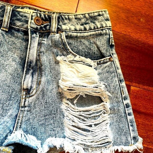 Bullhead shorts  - Picture 3 of 9